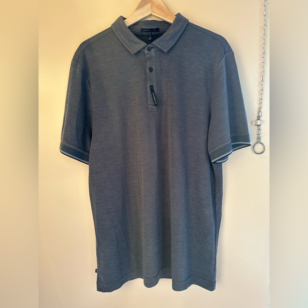 NWT Travis Mathew Tailored Fit Polo Size Large - Gray